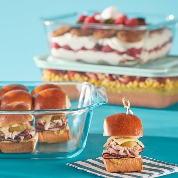 Pyrex Glass Baking Dishes Set - Image 2